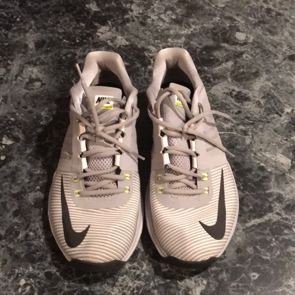 Nike tennis shoes